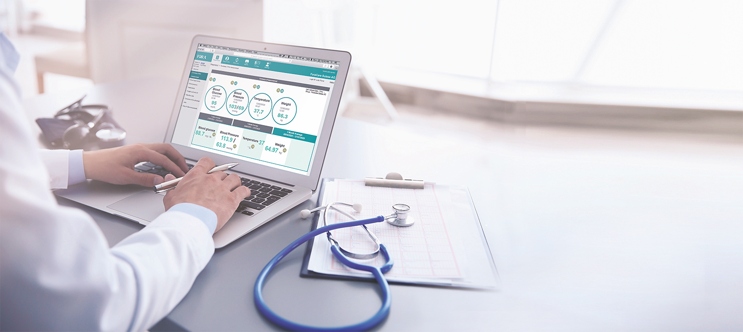 shutterstock_505244407-doctor-telehealth-system-1